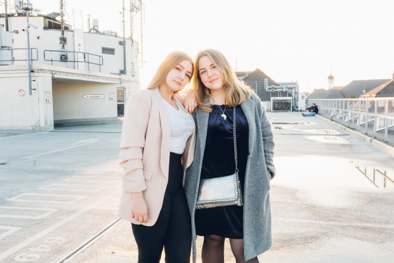 Lena & Nina